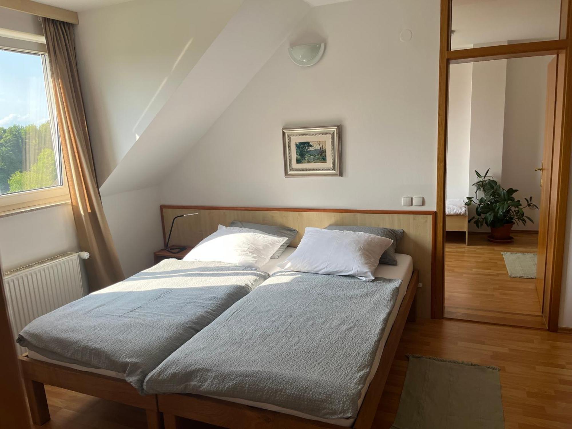 Bed and Breakfast Karla'S House Dobje pri Planini Exterior foto